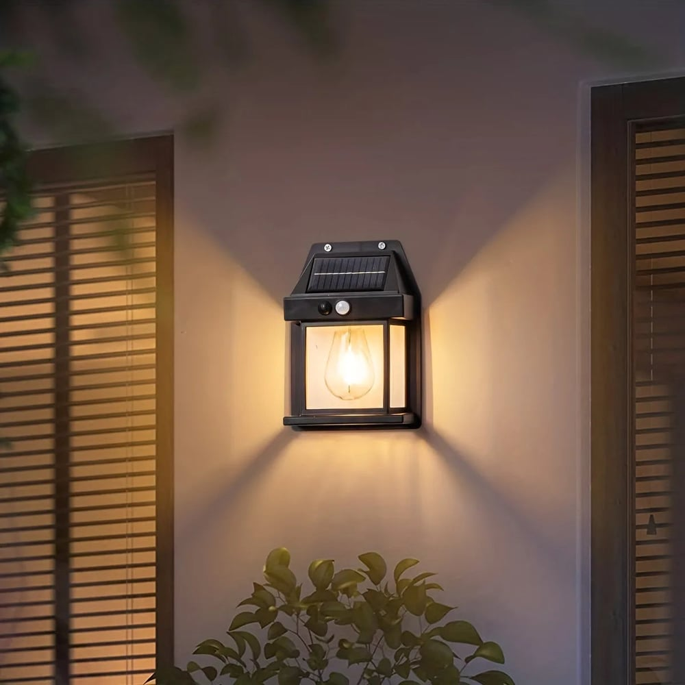 Solvägglampa med Rörelsesensor – Energisnål, Vattentålig, Superljusstark, Smart Belysning för Utomhusbruk (Vit/Svart)