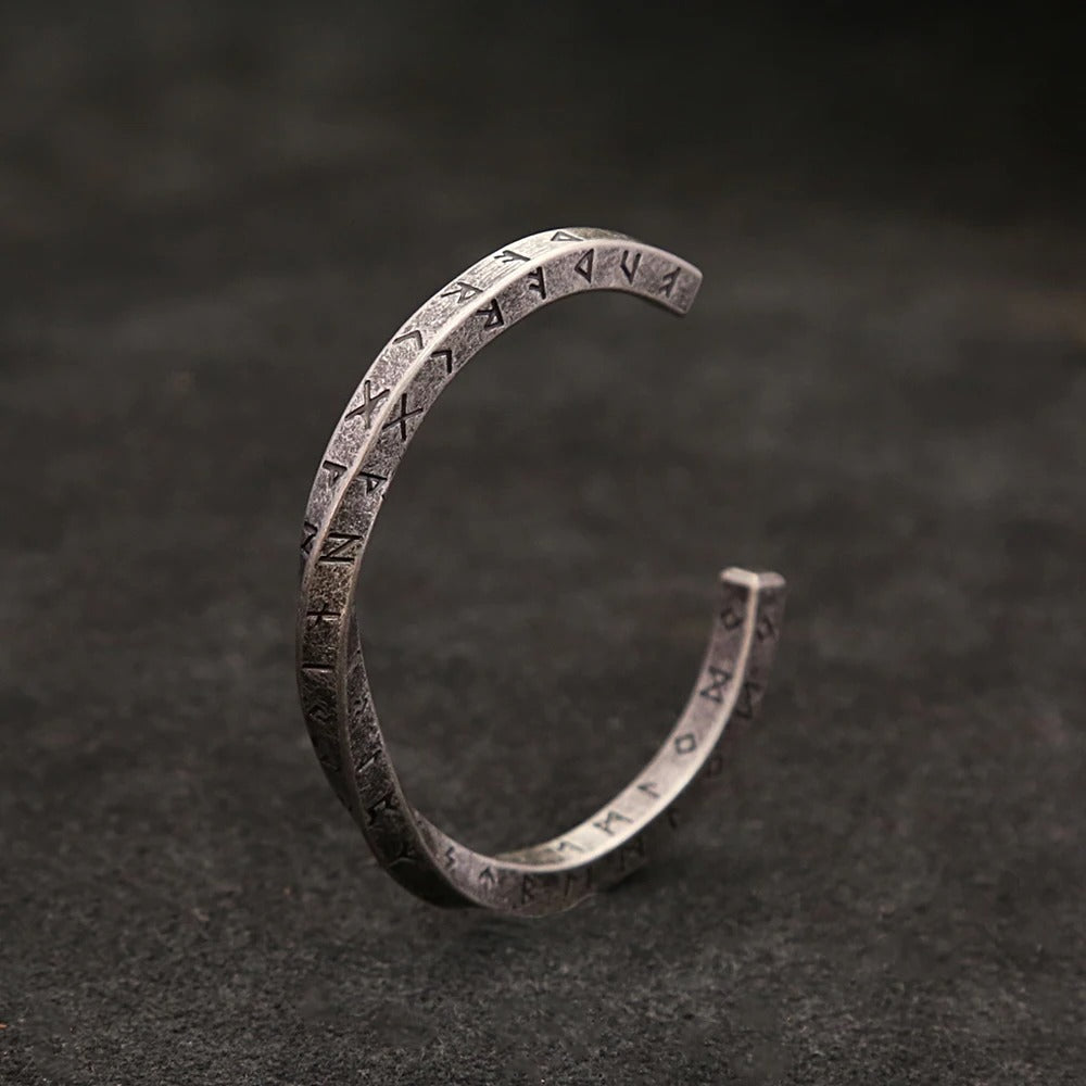 Viking Valor Mobius-armband - Upptäck vikingarnas kraft och styrka